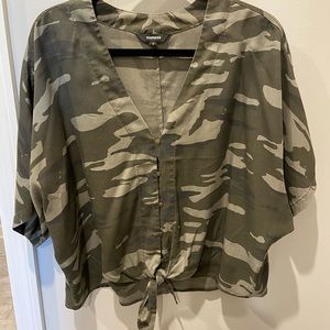 Express Camo Top